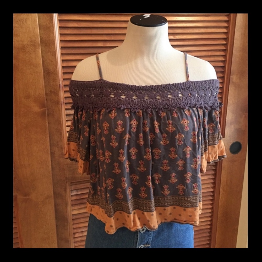 💜 Off the shoulder top with adjustable straps - Picture 1 of 4